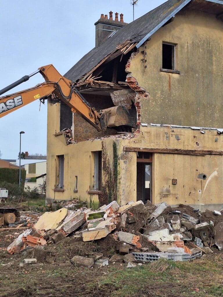 Rénovation de façade et démolition à Rennes
