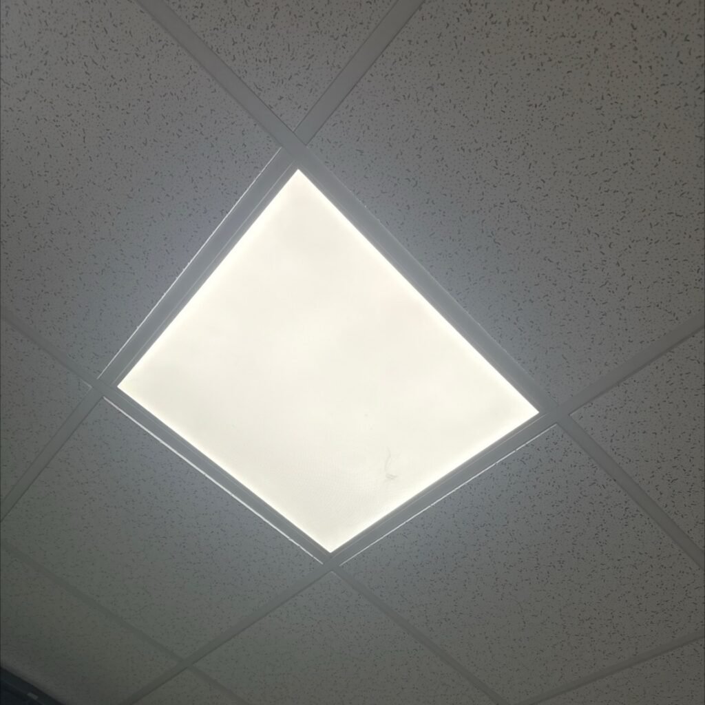 Installation de faux plafond et éclairage à Amiens