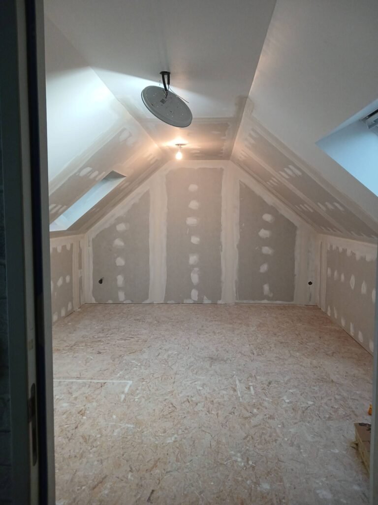 Rénovation de combles et placo à Evreux