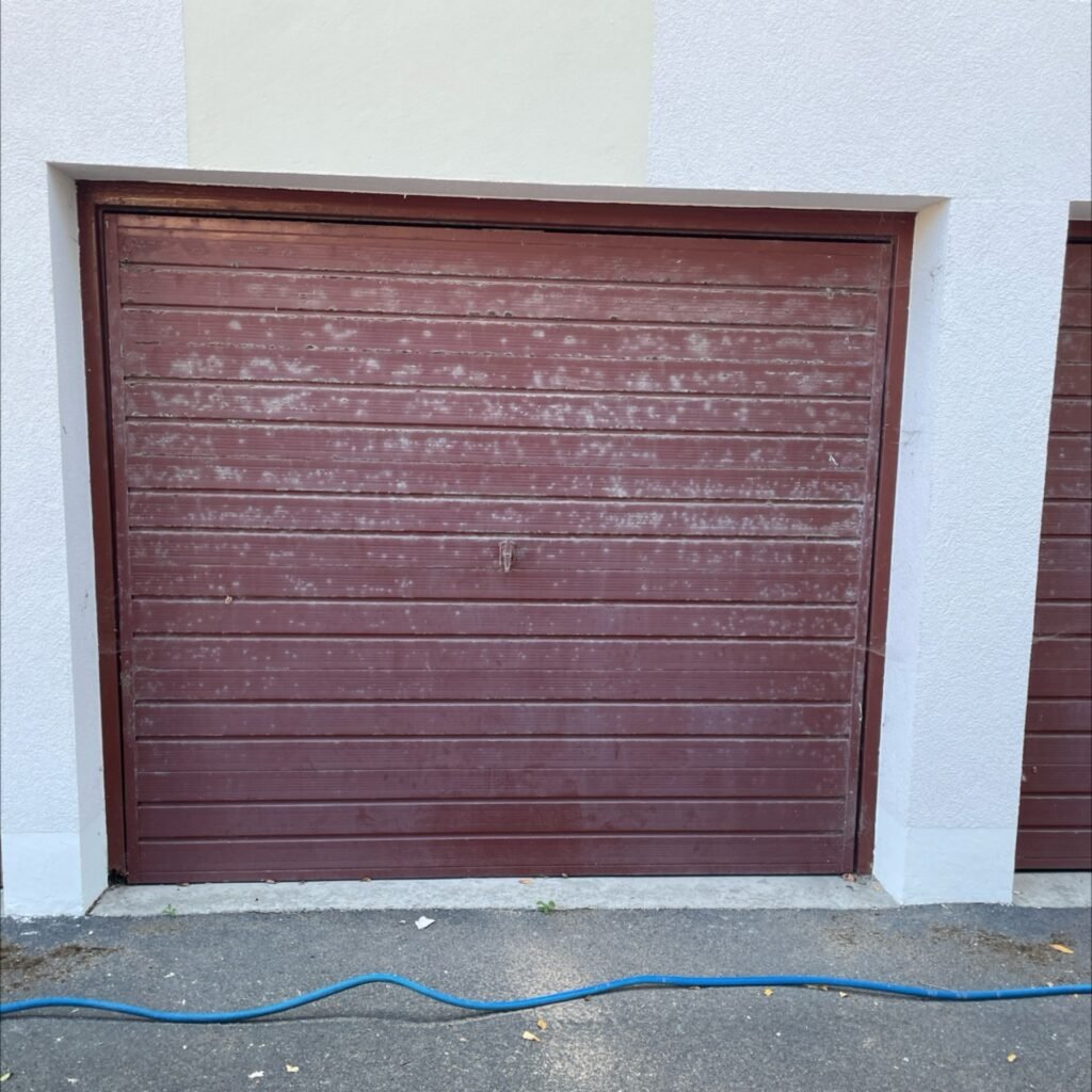 Rénovation de porte de garage à Paris